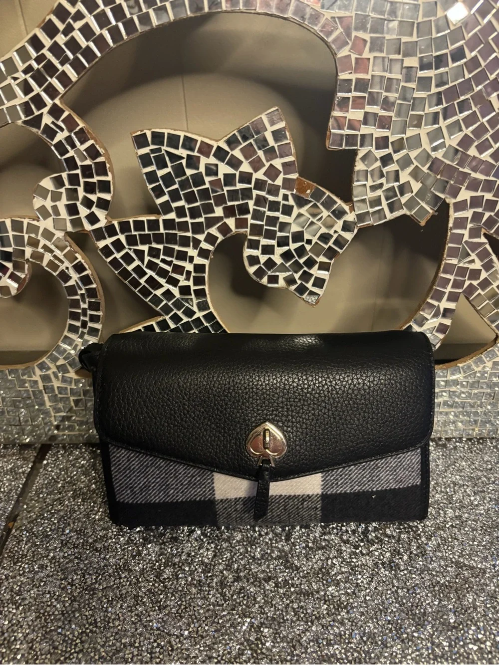 🌟Kate Spade Black and Gray Check Envelope Crossbody